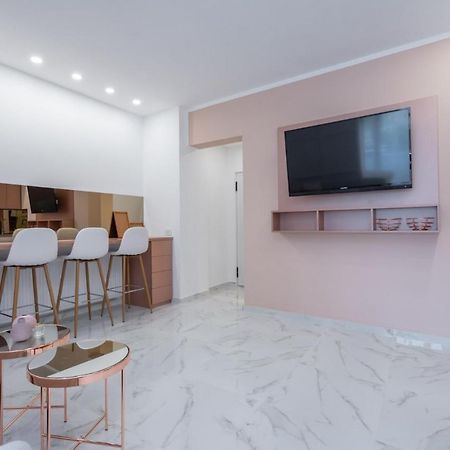 Fantastic City Center Apartment Bucarest Exterior foto