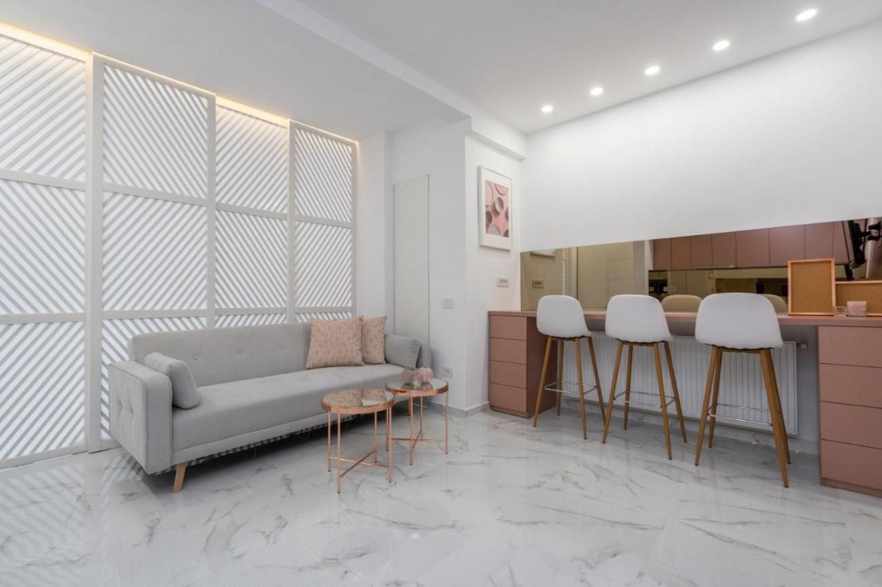Fantastic City Center Apartment Bucarest Exterior foto